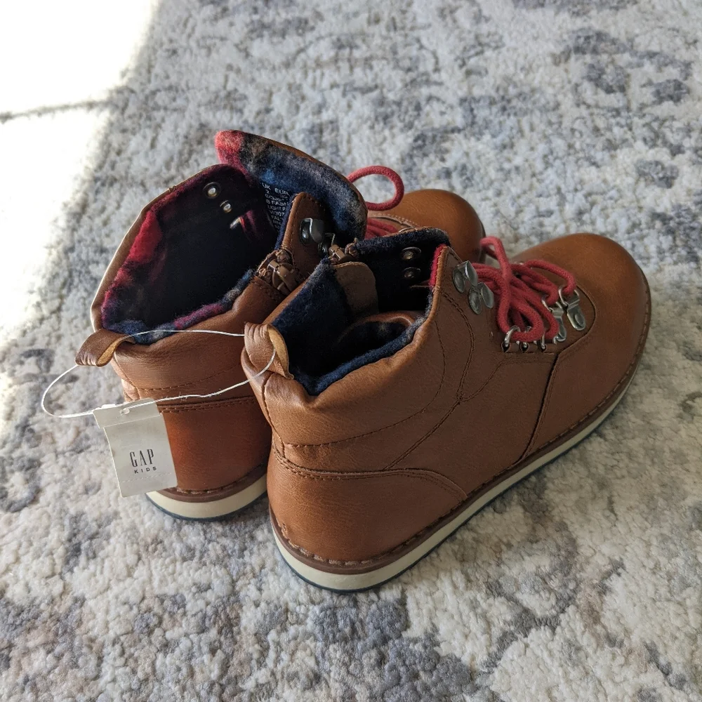 Gap boys boots size 3 boys - Picture 2 of 4